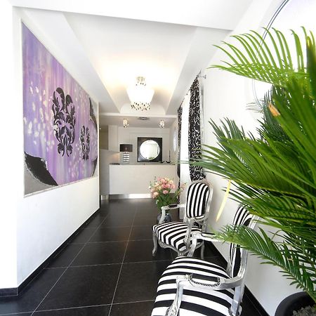 Residence Hotel Le Viole Римини Екстериор снимка