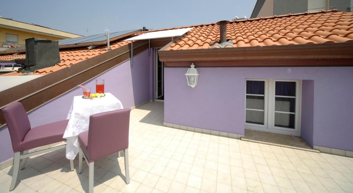 Residence Hotel Le Viole Римини Екстериор снимка