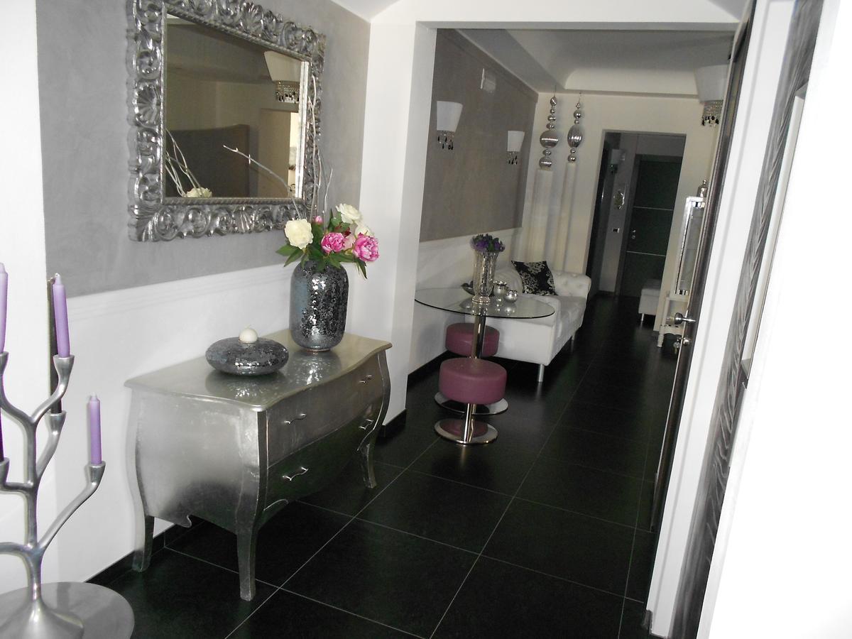 Residence Hotel Le Viole Римини Екстериор снимка